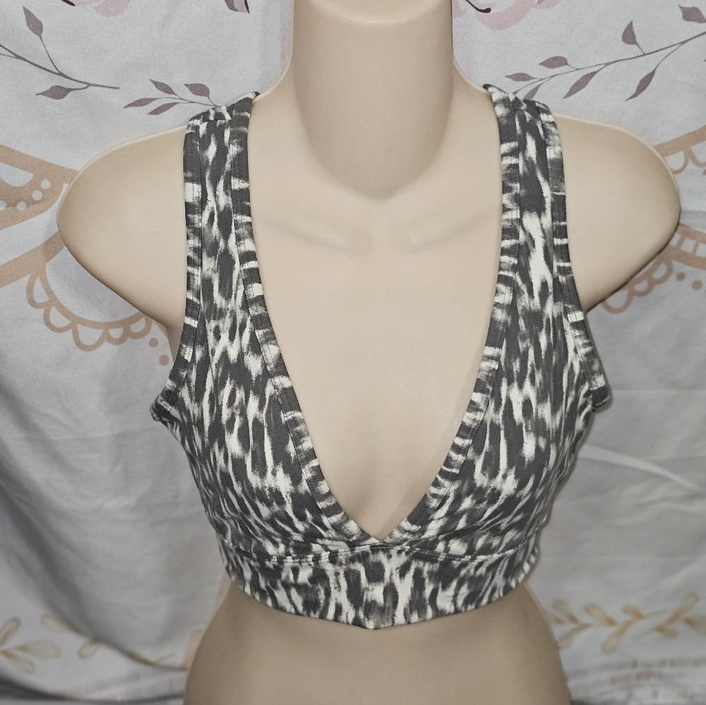 Like New Varley Move Walsh Bra Size Medium
